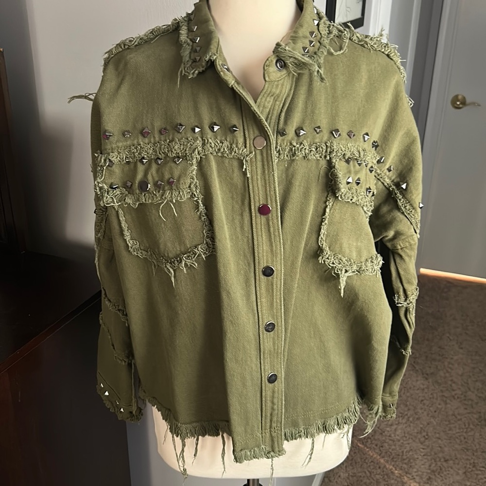 Unique Green Shirt/Jacket